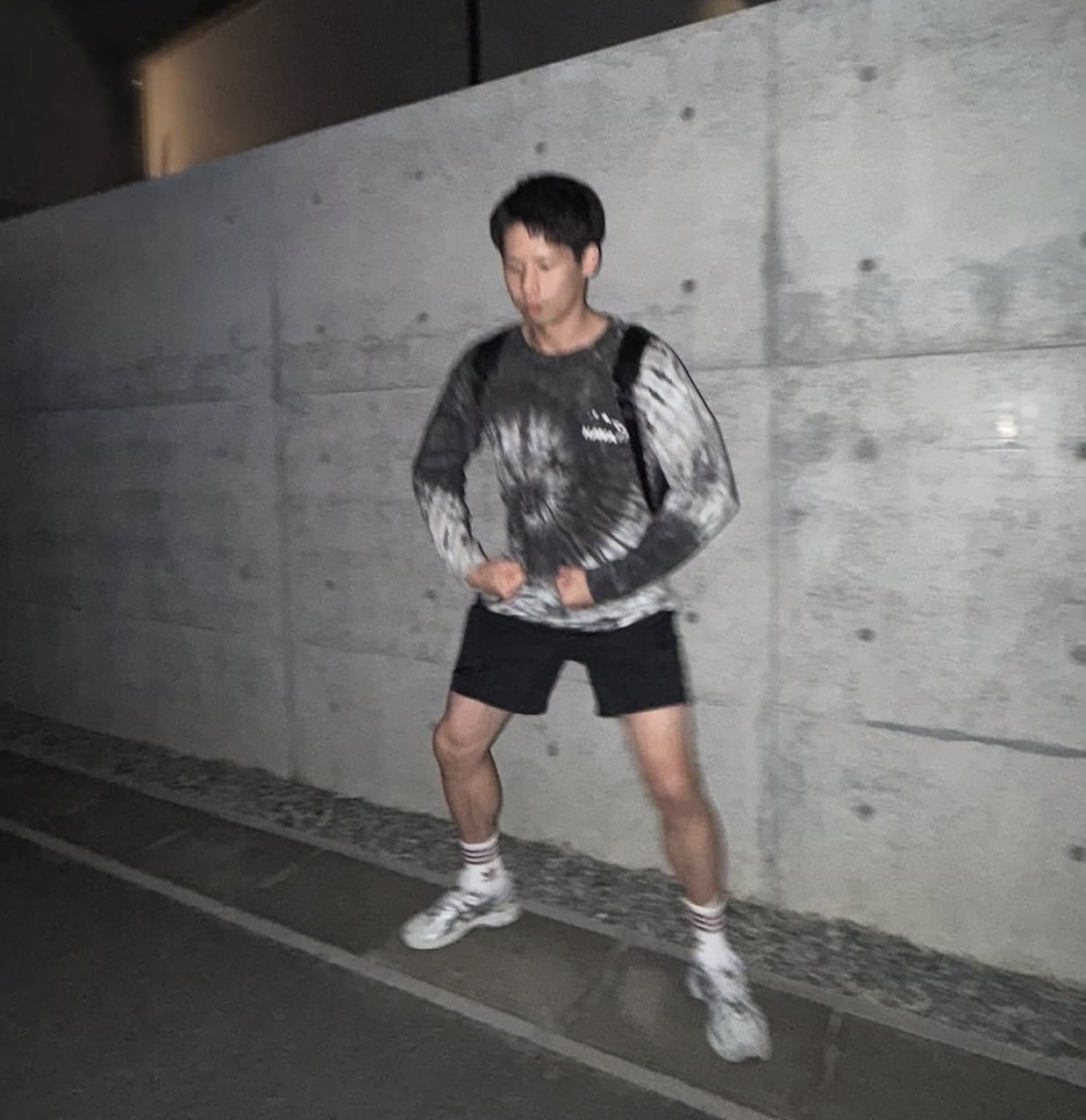 高橋良選手ハワイロンT【みんなが着るとブカブカ】プレゼント企画3枚目の画像