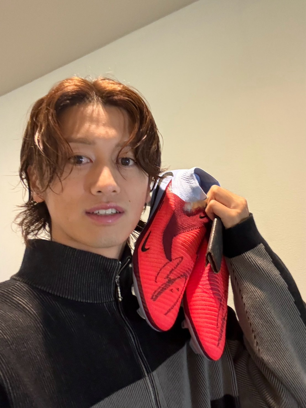 西川潤選手スパイクプレゼント企画画像