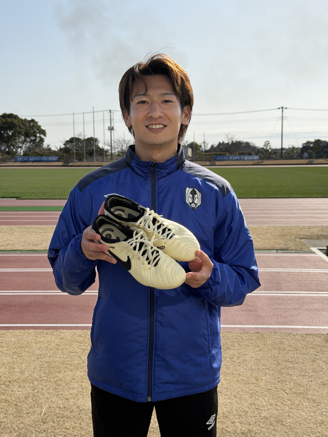 弓削　翼選手スパイクプレゼント企画画像