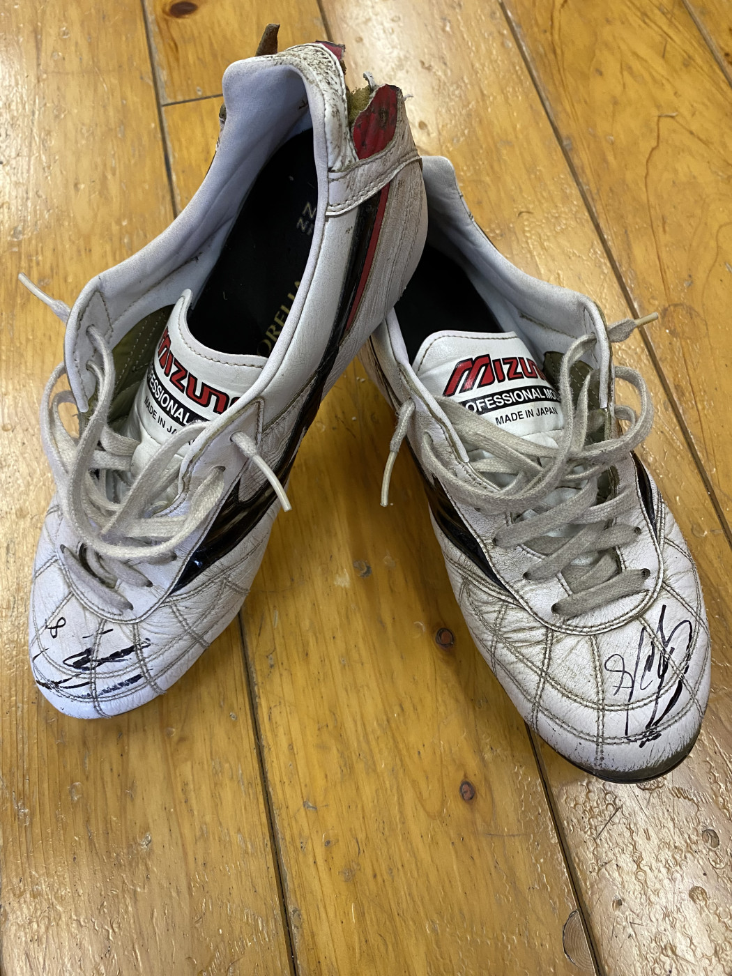 上村周平選手スパイクプレゼント企画画像